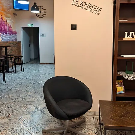 Rynek 30 Hostel *