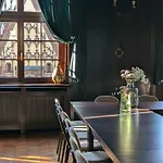 Hostel Rynek 30 *